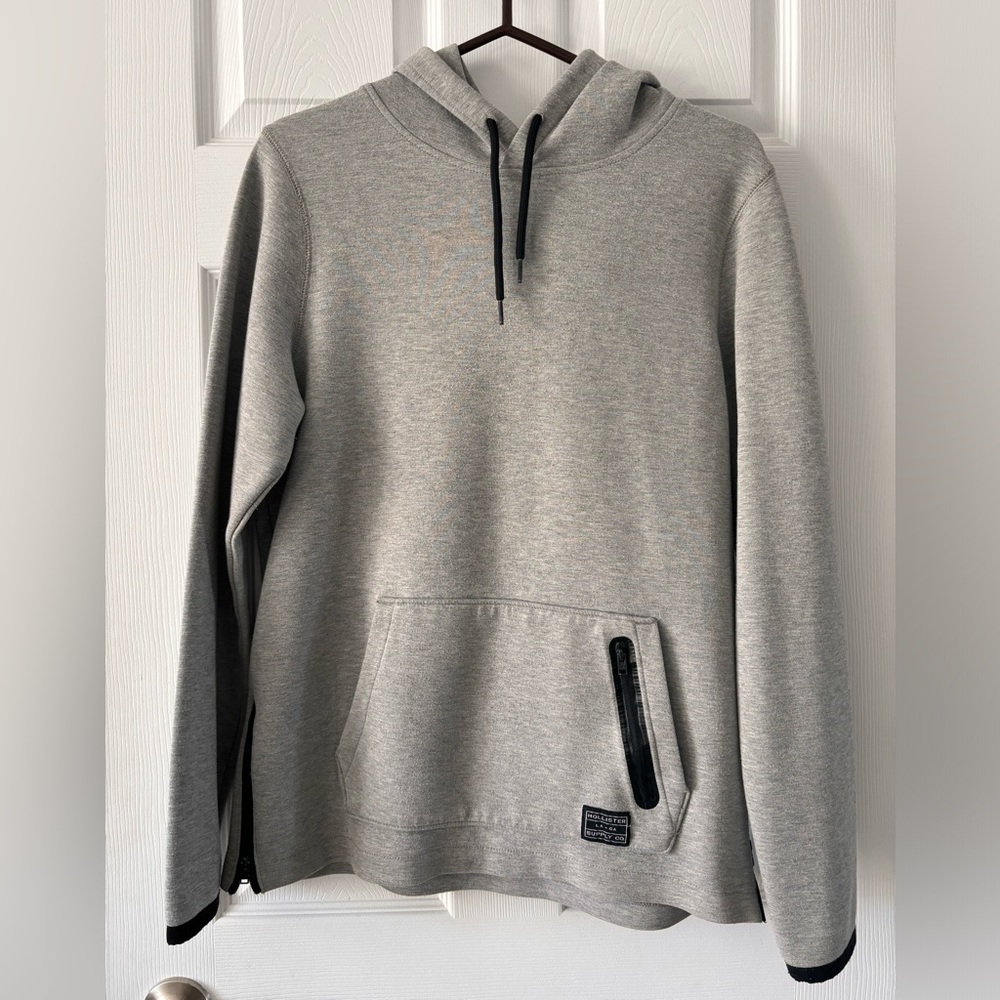 Hollister Hoodie size medium